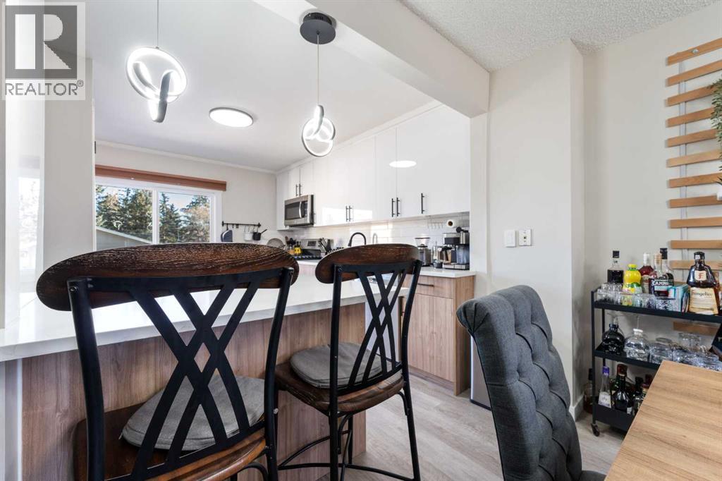 4608 70 Street NW - 16