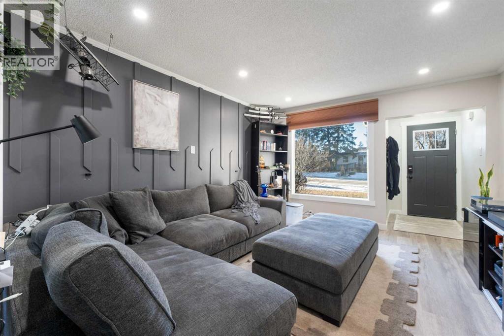 4608 70 Street NW - 5