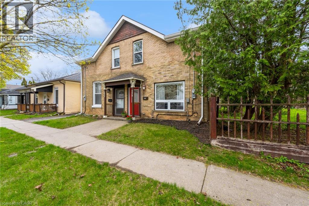 175 WELLINGTON Street - 33