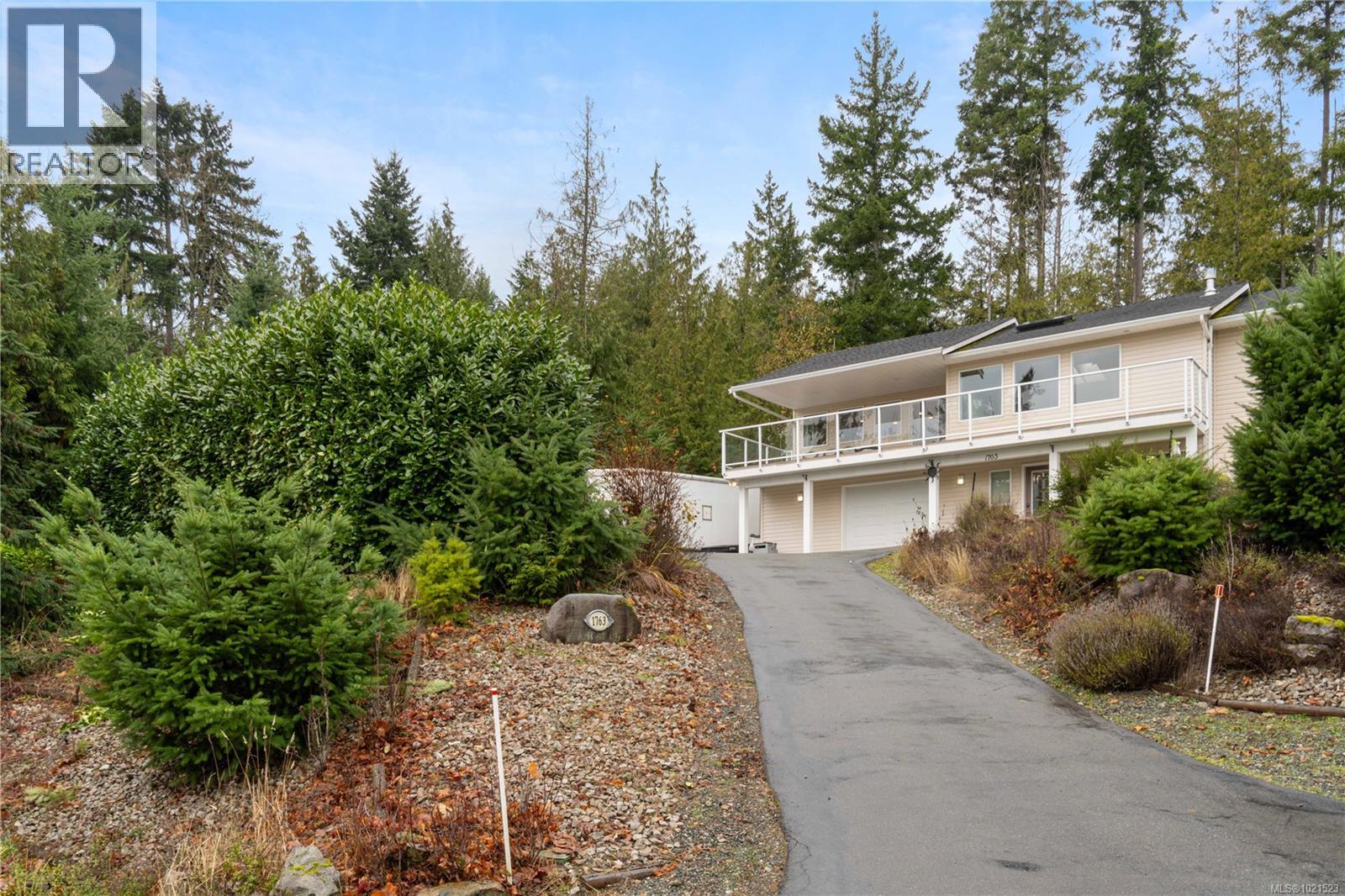 1763 Martini Way - 25