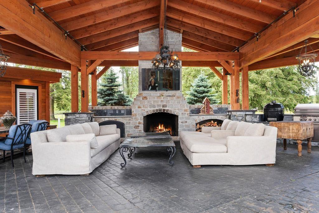 213 240 STREET, Langley