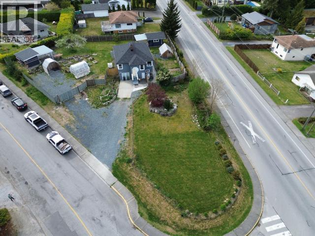 4973 QUEENS AVE - 3