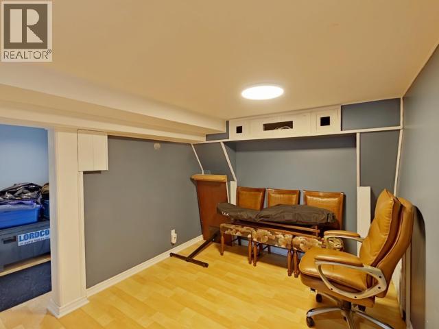4973 QUEENS AVE, Powell River