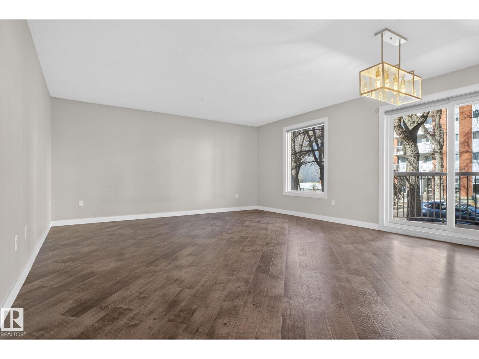 #113 10153 117 ST NW - 2