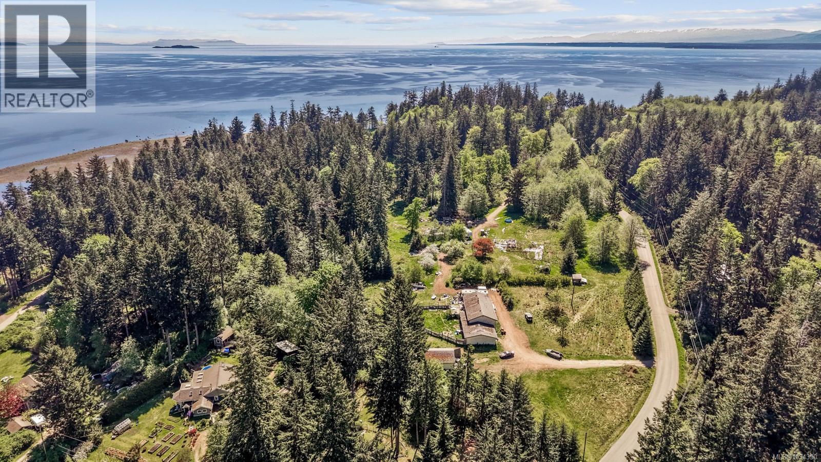 264 Sutil Rd, Quadra Island