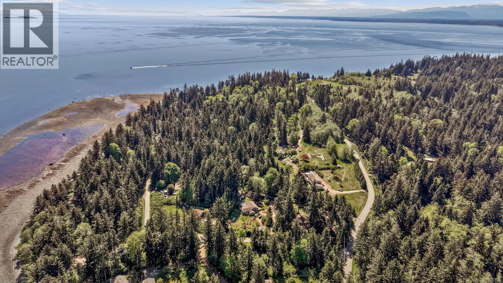 264 Sutil Rd, Quadra Island