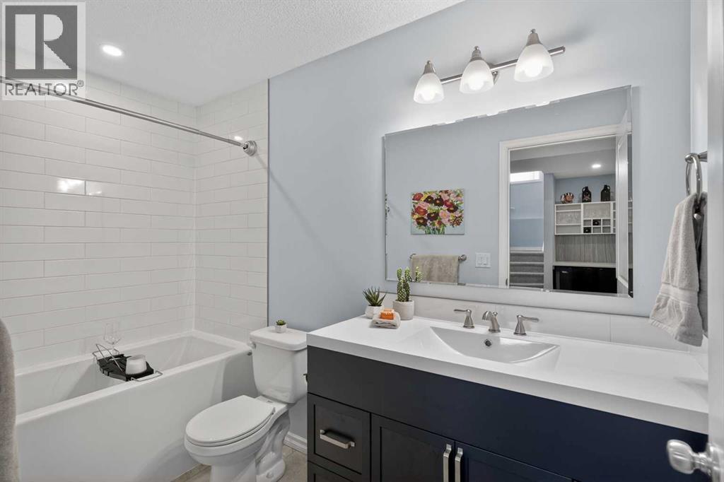 190 River Heights Crescent, Cochrane