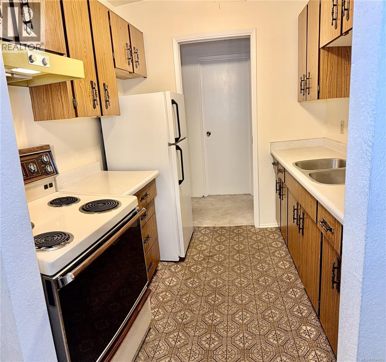 403 1115 Rockland Avenue, Victoria