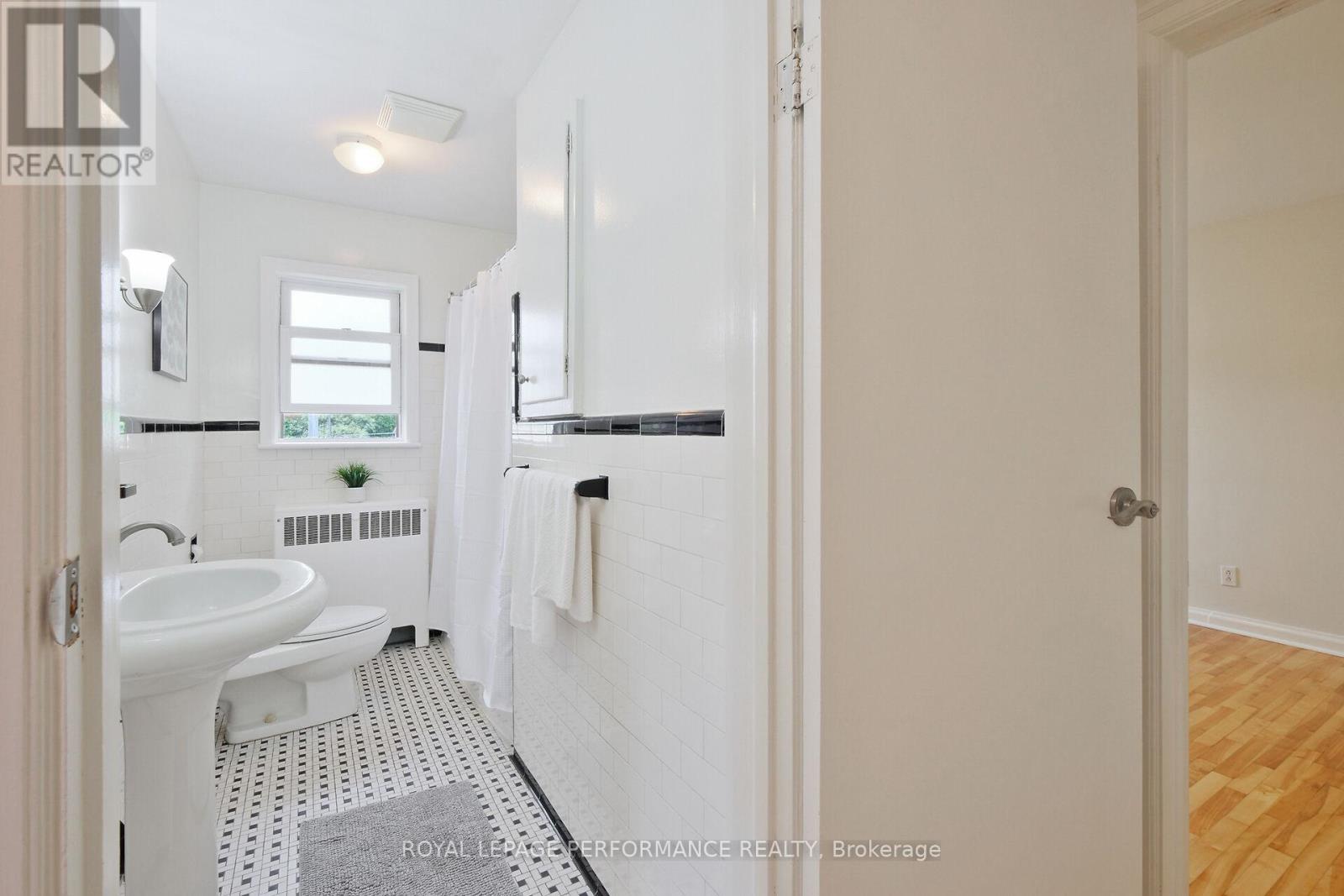 181 NORTHWESTERN AVENUE - 15