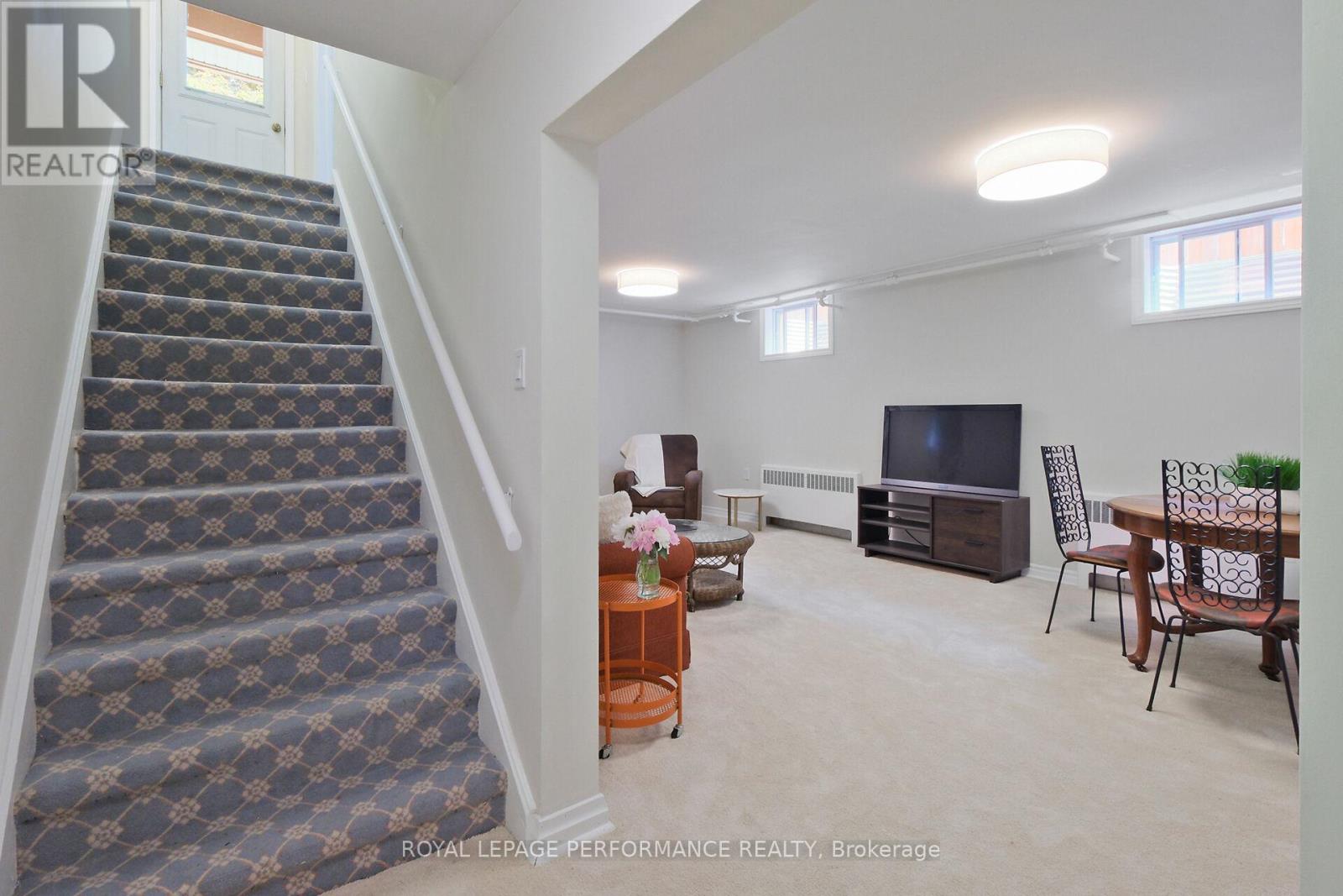 181 NORTHWESTERN AVENUE - 17