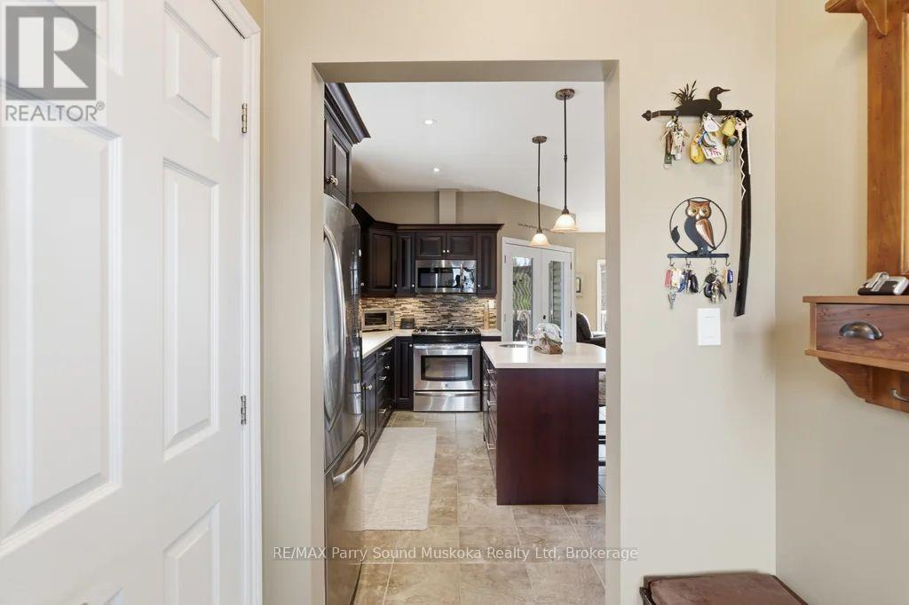 132 LAWSON DRIVE - 15