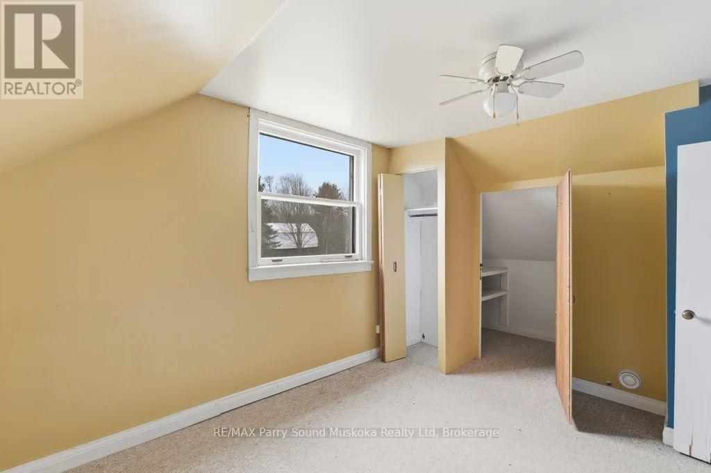 132 LAWSON DRIVE - 32