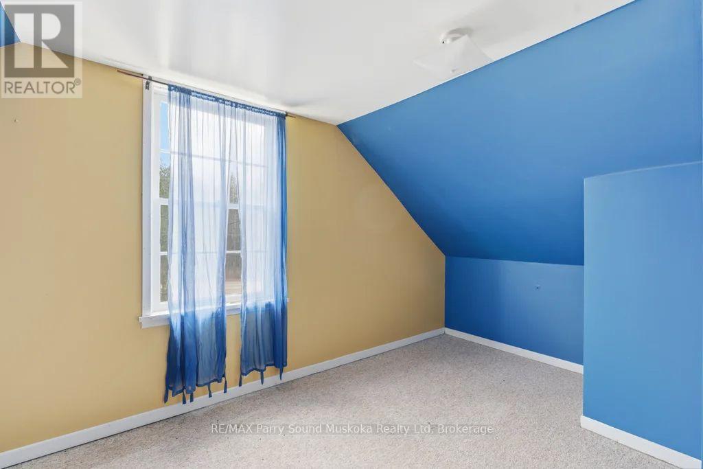 132 LAWSON DRIVE - 35