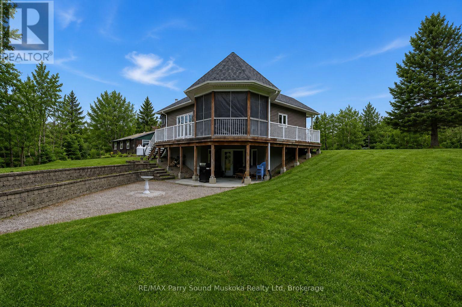 132 LAWSON DRIVE - 4