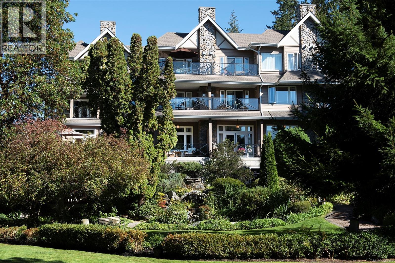 302 2326 Harbour Rd, Sidney