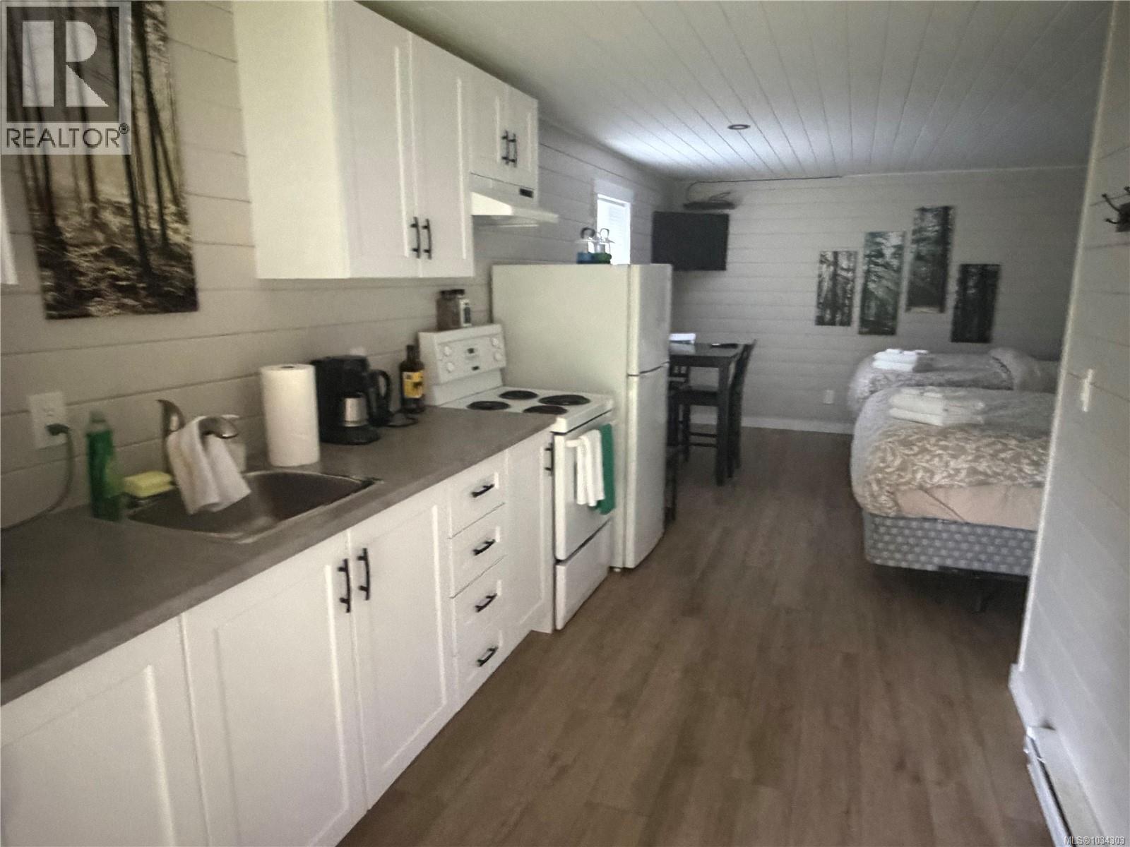 17161 Parkinson Rd - 26