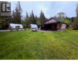 Laundry room - 17161 Parkinson Rd, Port Renfrew, BC V0S1K0 Photo 8