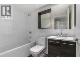 601 7468 Lansdowne Road, Richmond, BC V7C0B7 Photo 9