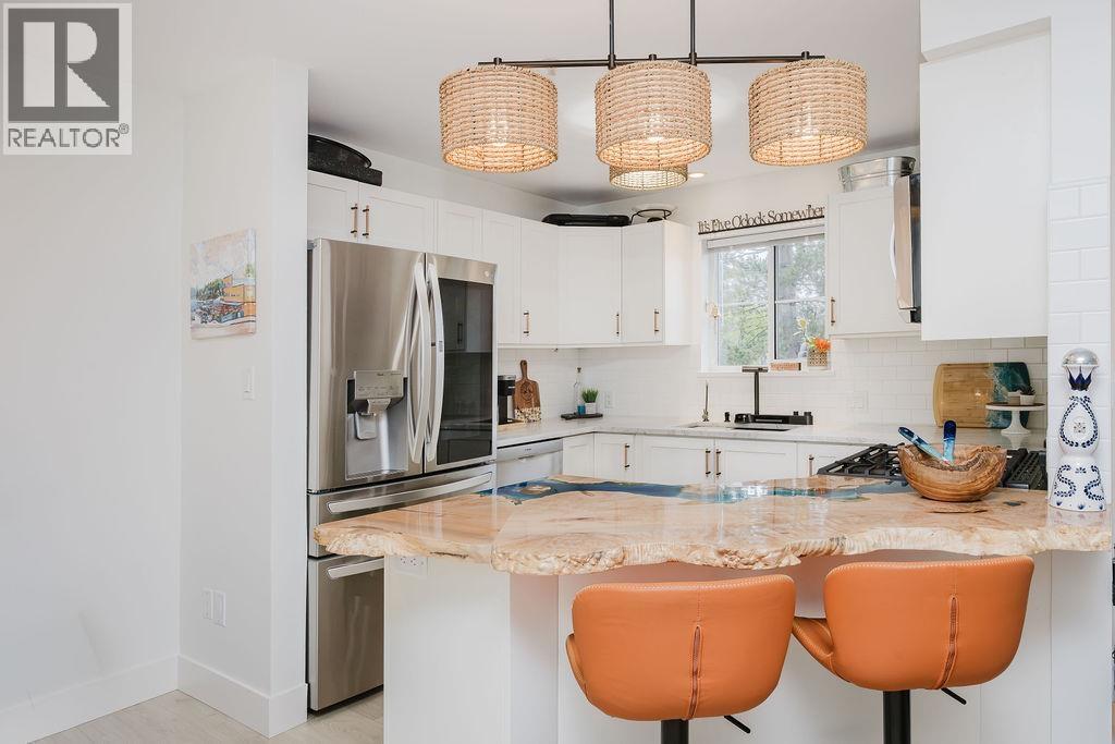 17 689 PARK ROAD, Gibsons