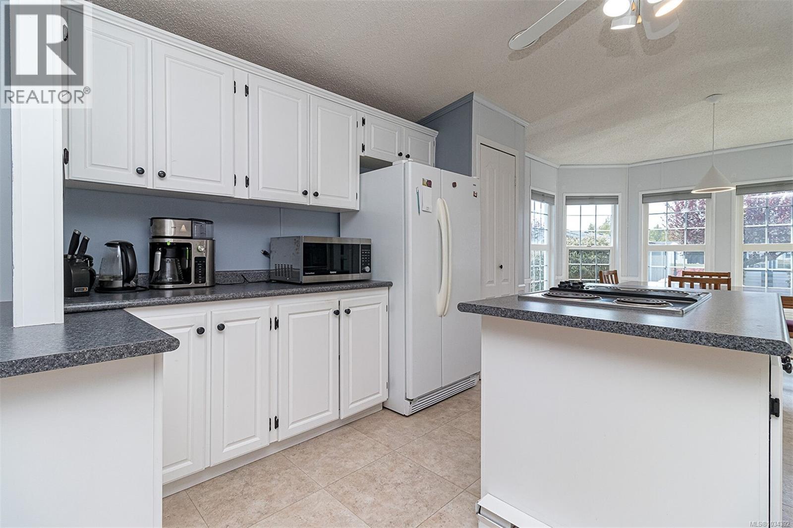 #84 7583 Central Saanich Rd - 10