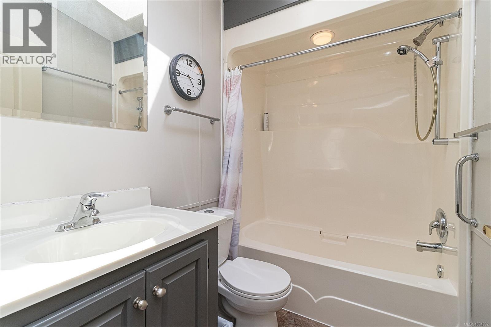 84 7583 Central Saanich Rd, Central Saanich