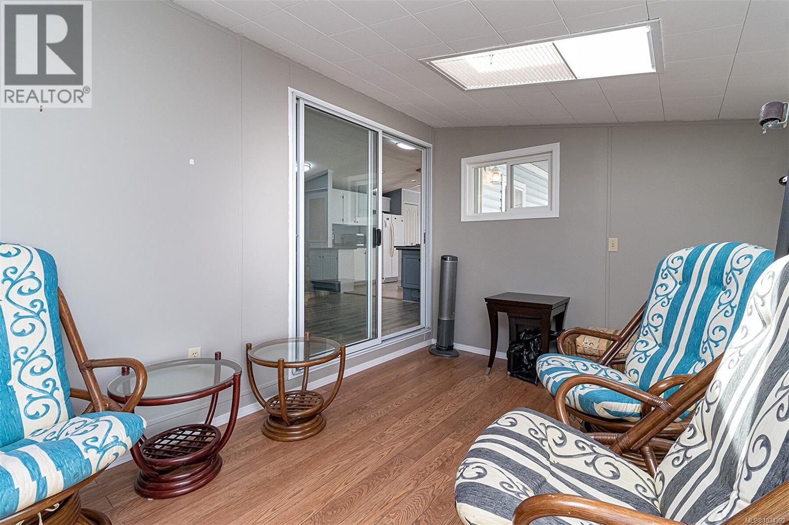 #84 7583 Central Saanich Rd - 17
