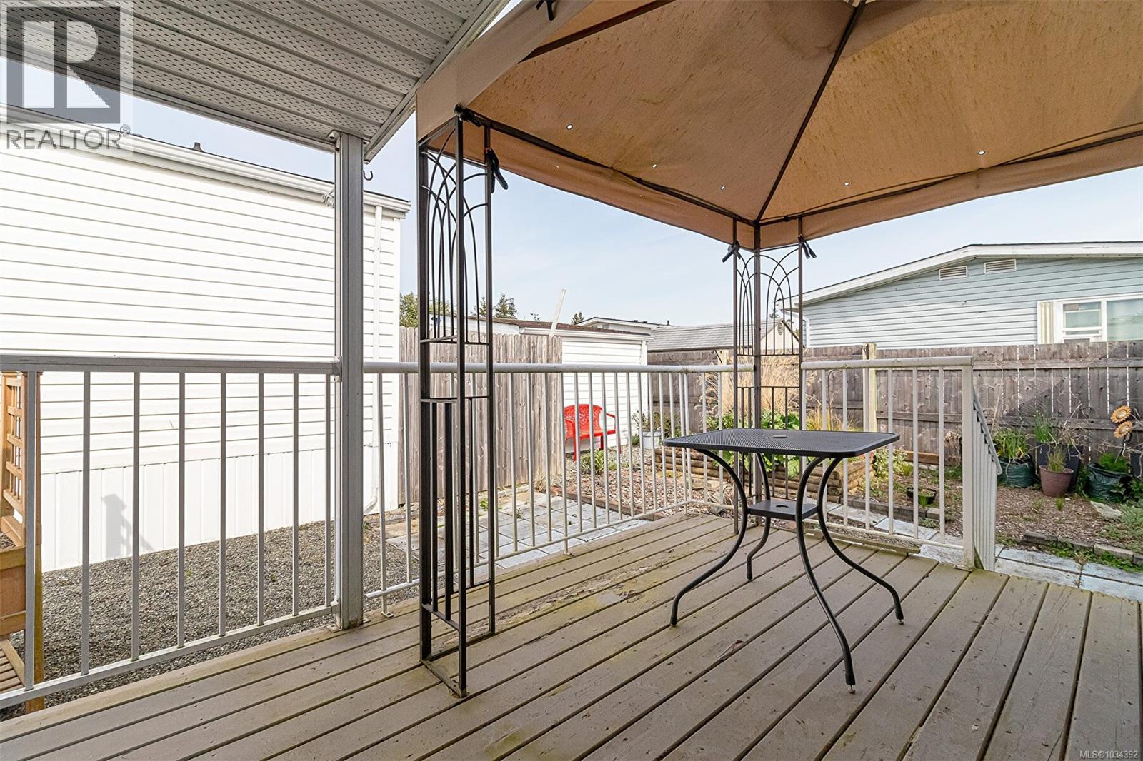 #84 7583 Central Saanich Rd - 21