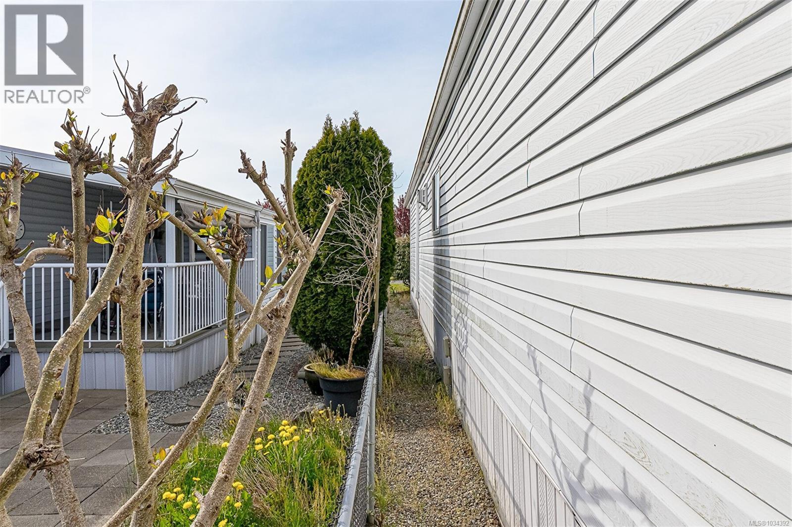 84 7583 Central Saanich Rd, Central Saanich