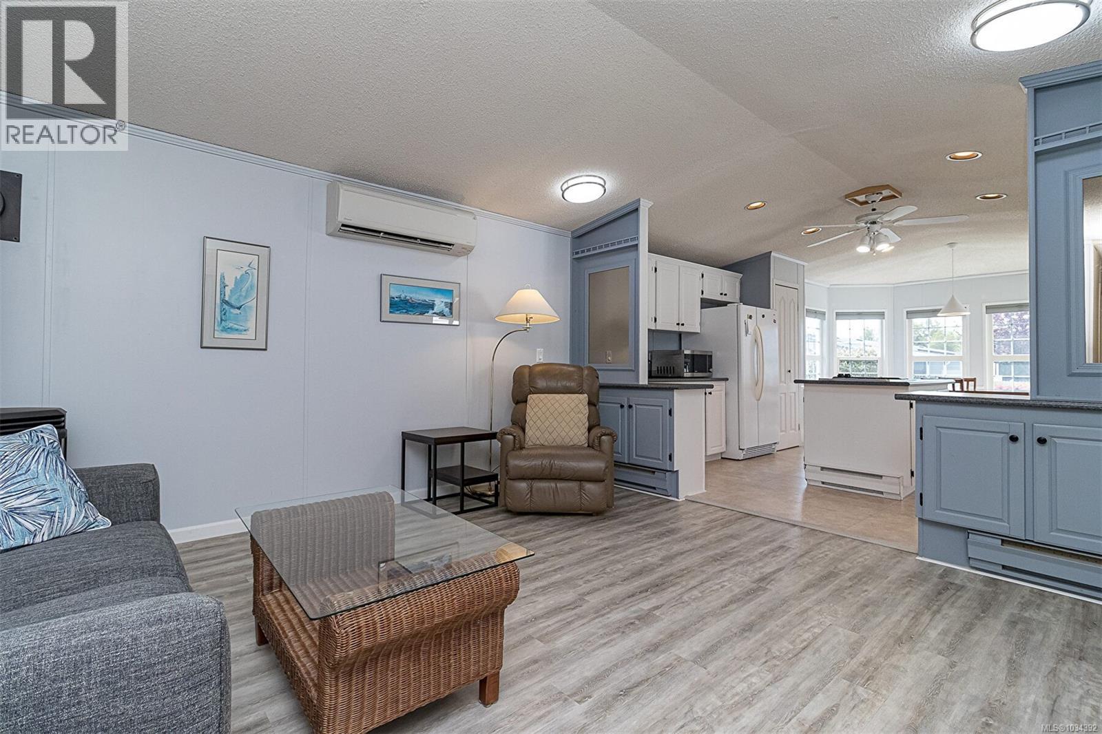 #84 7583 Central Saanich Rd - 3