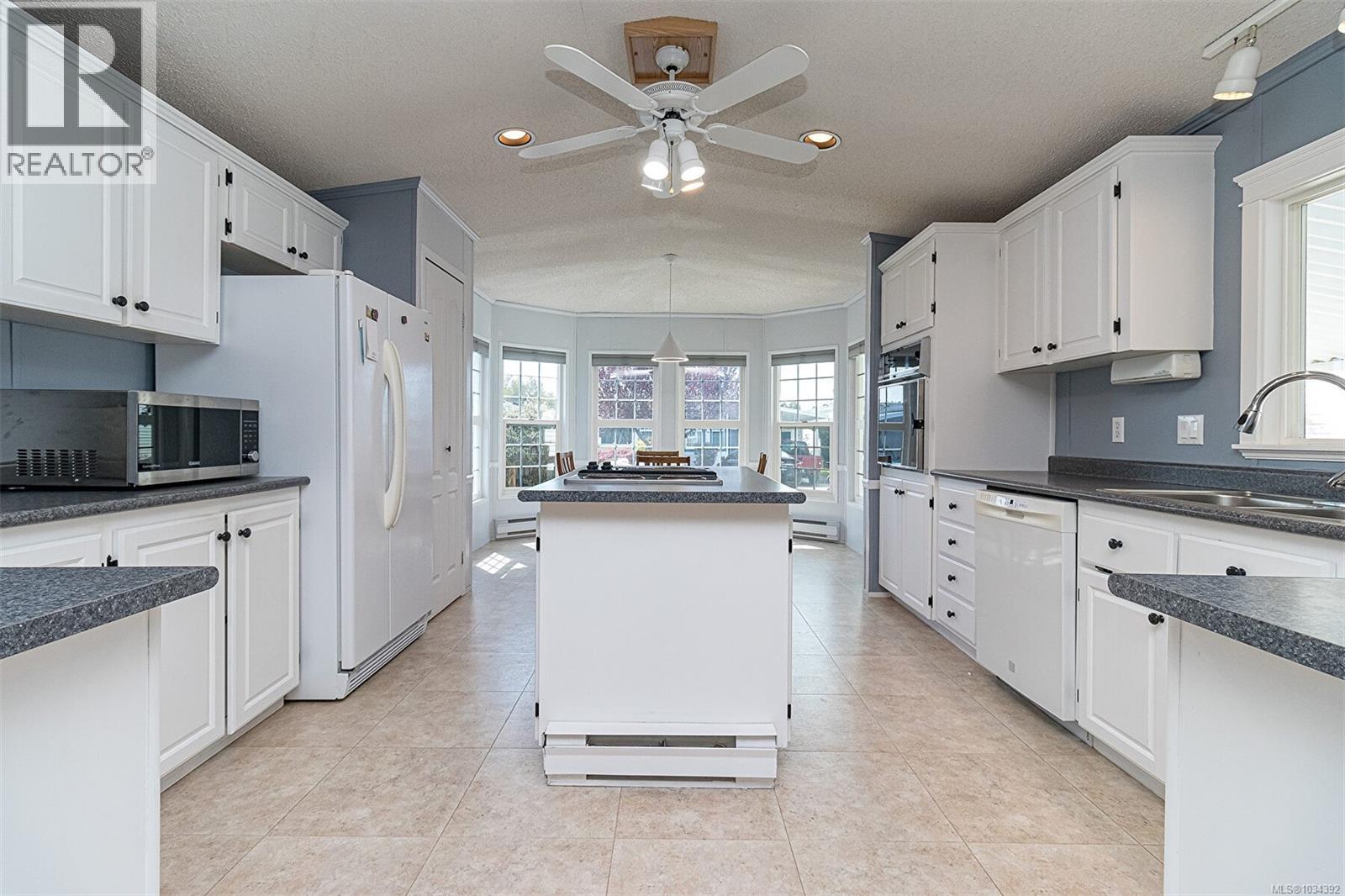 #84 7583 Central Saanich Rd - 9