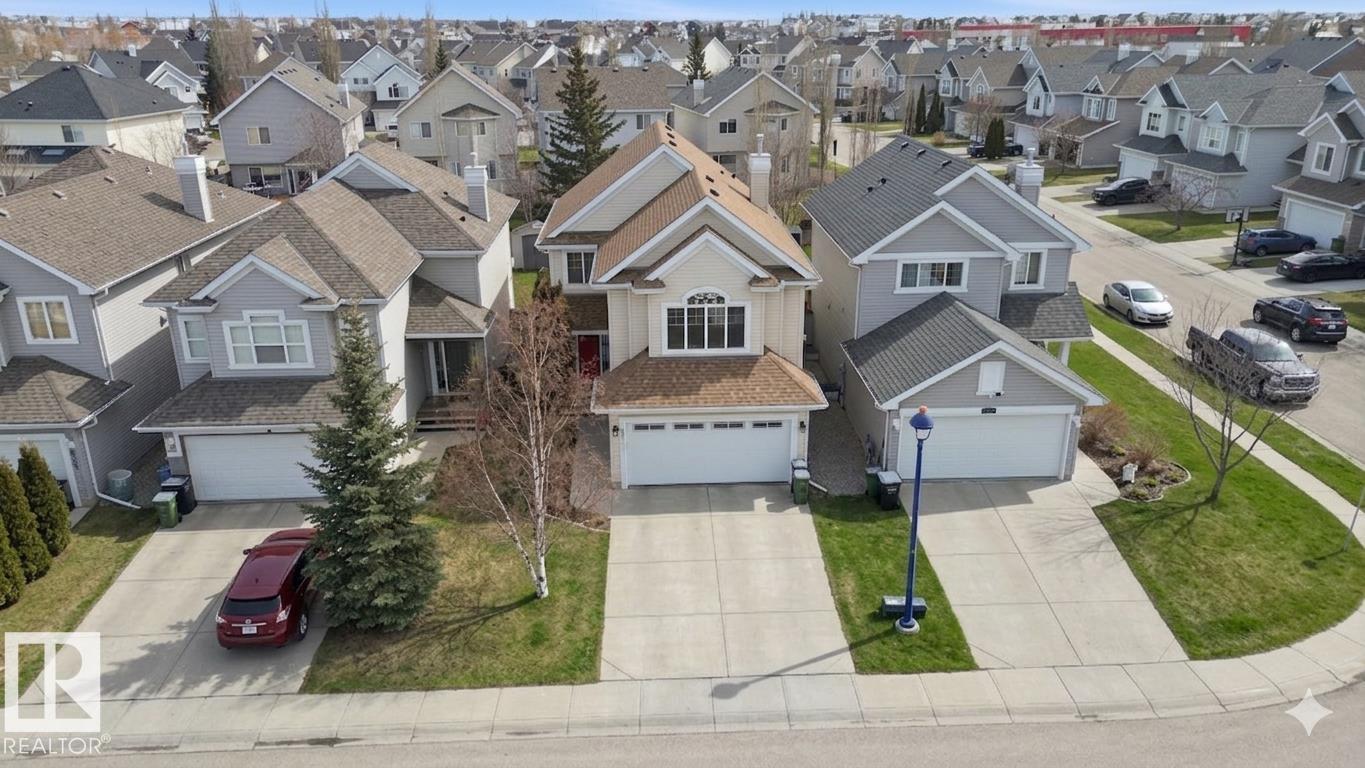 8311 11 AV SW, Edmonton