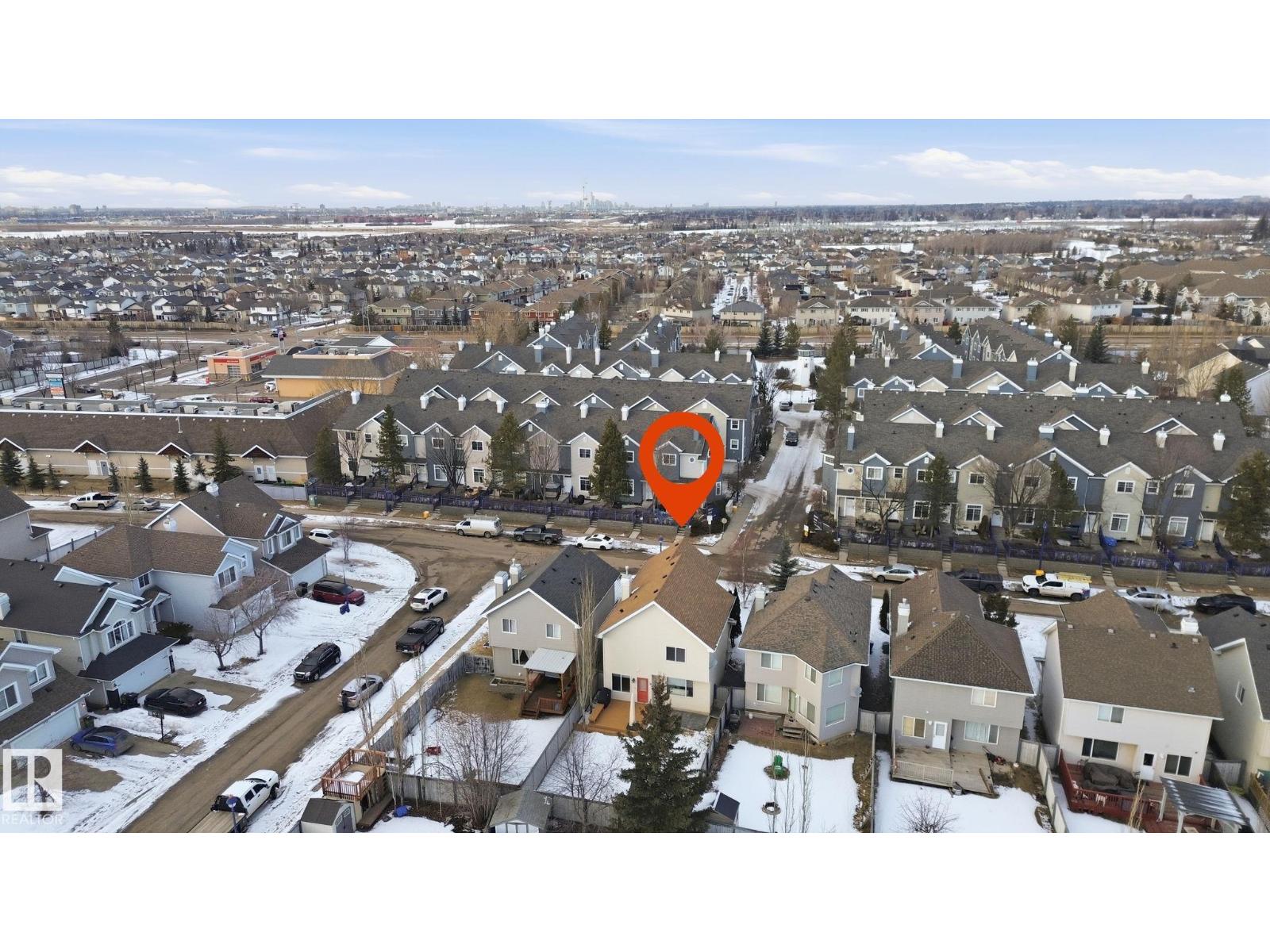 8311 11 AV SW, Edmonton