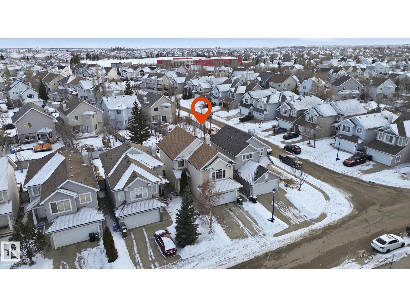 8311 11 AV SW, Edmonton