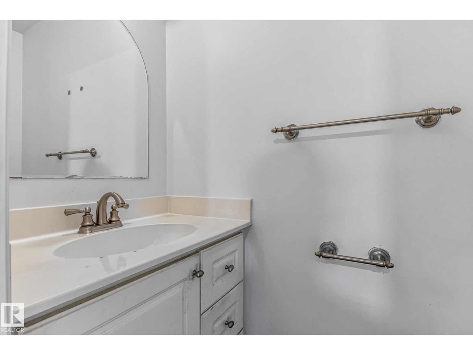 18625 66 AV NW, Edmonton