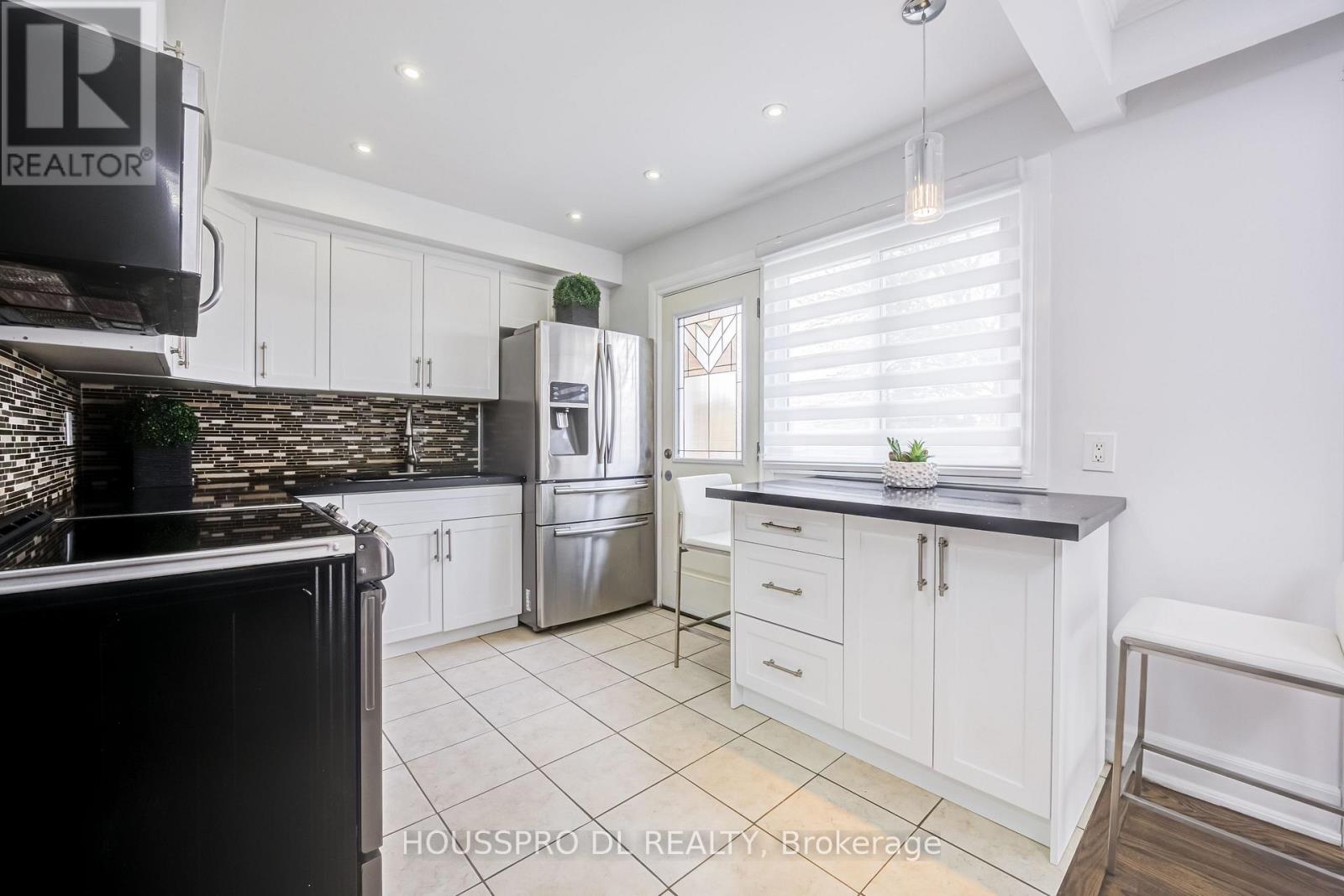 49 BOWERBANK DRIVE - 13