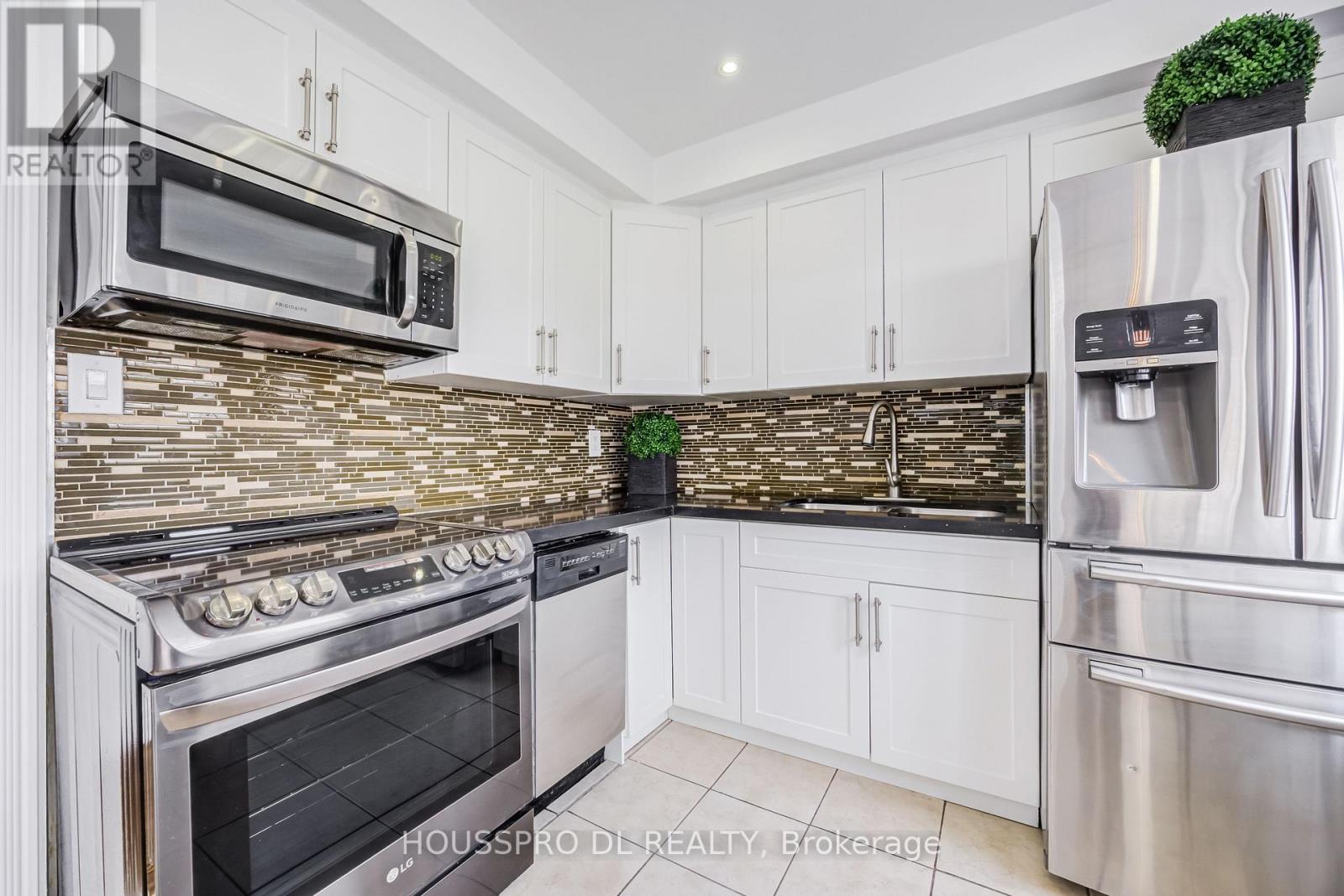 49 BOWERBANK DRIVE - 15