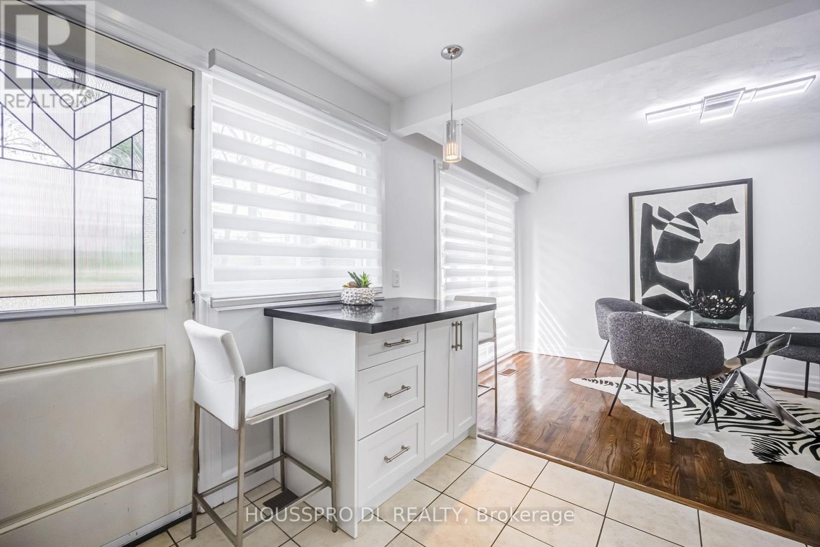 49 BOWERBANK DRIVE - 16
