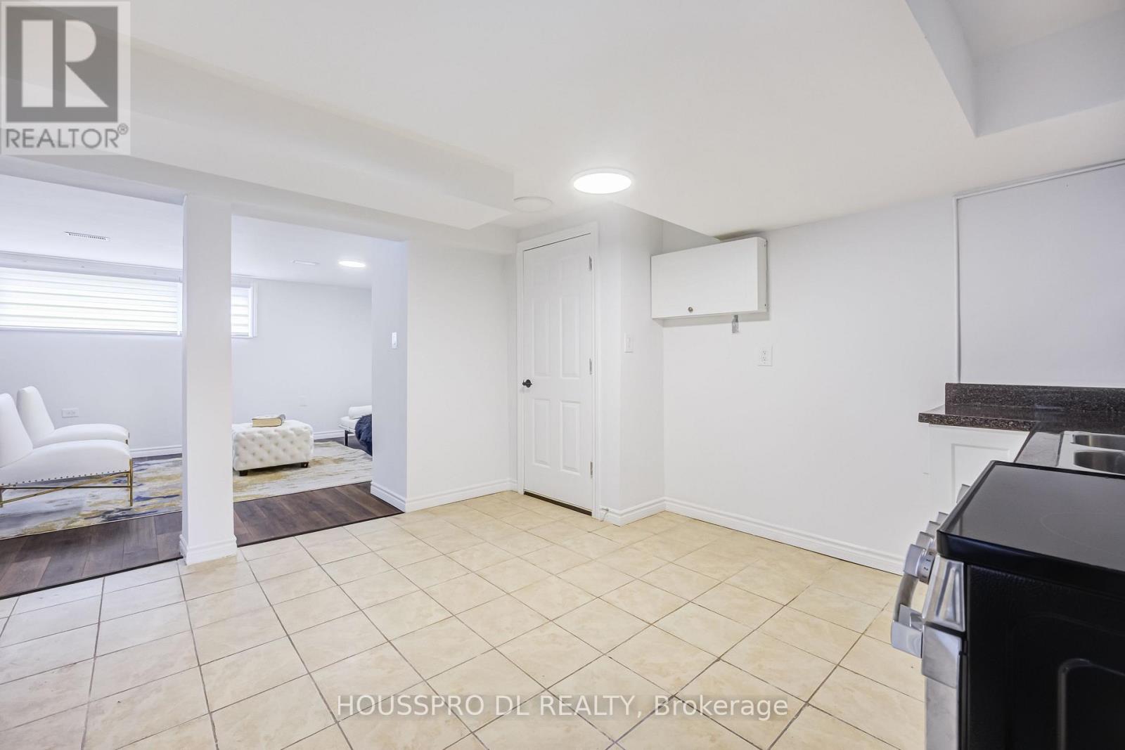 49 BOWERBANK DRIVE - 36