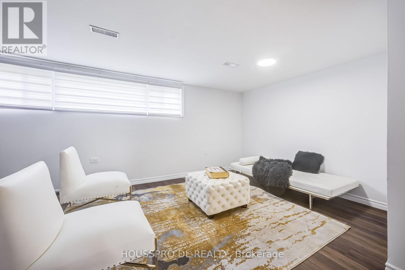 49 BOWERBANK DRIVE - 38