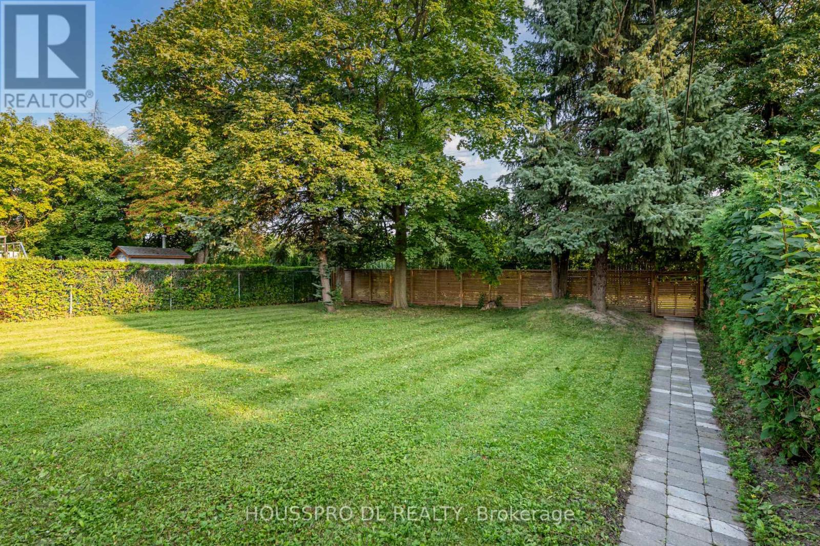 49 BOWERBANK DRIVE - 50
