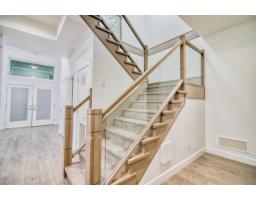 1892 King George Boulevard, Surrey, BC V4A5A1 Photo 7