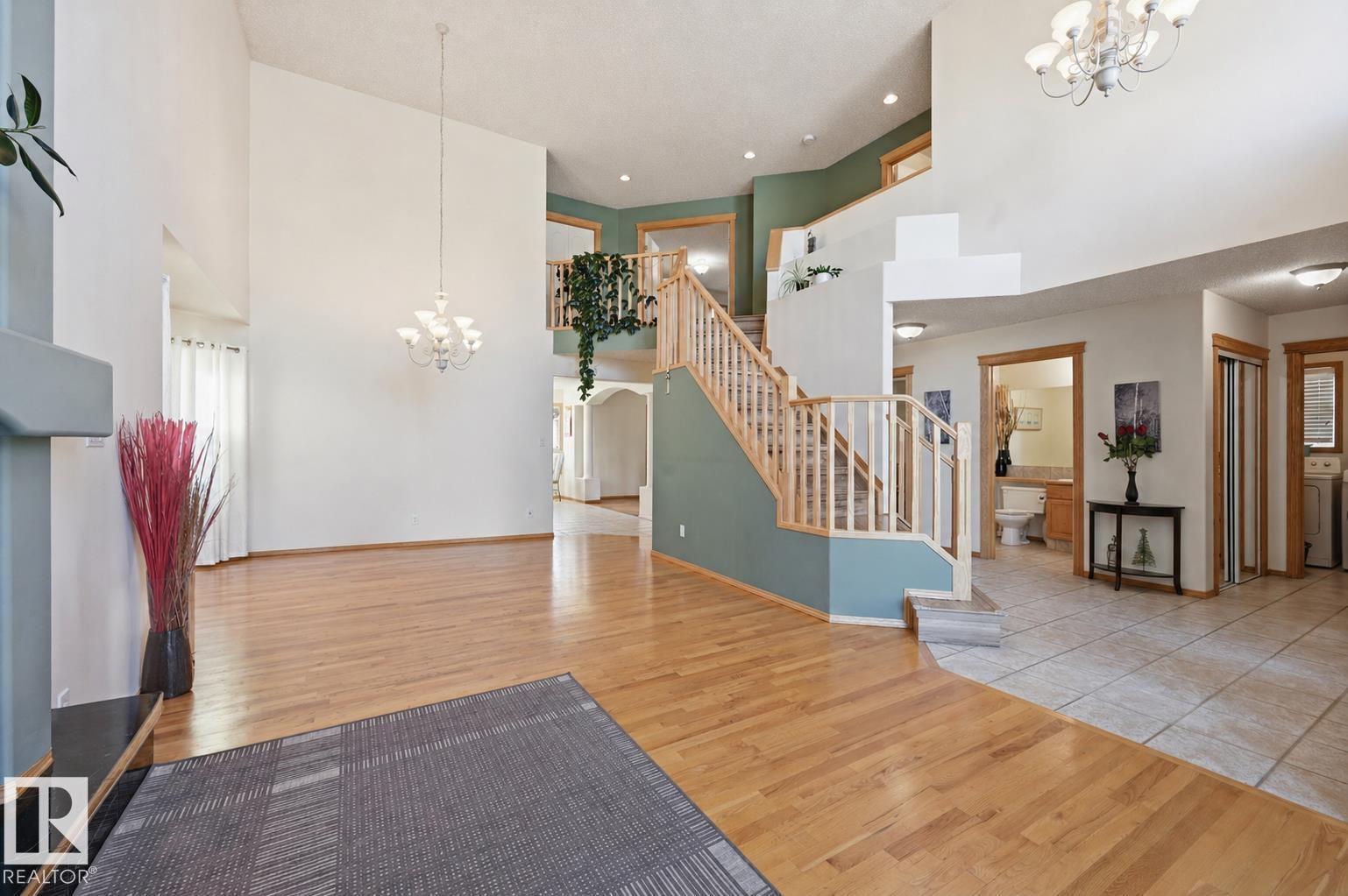 10331 156 AV NW, Edmonton