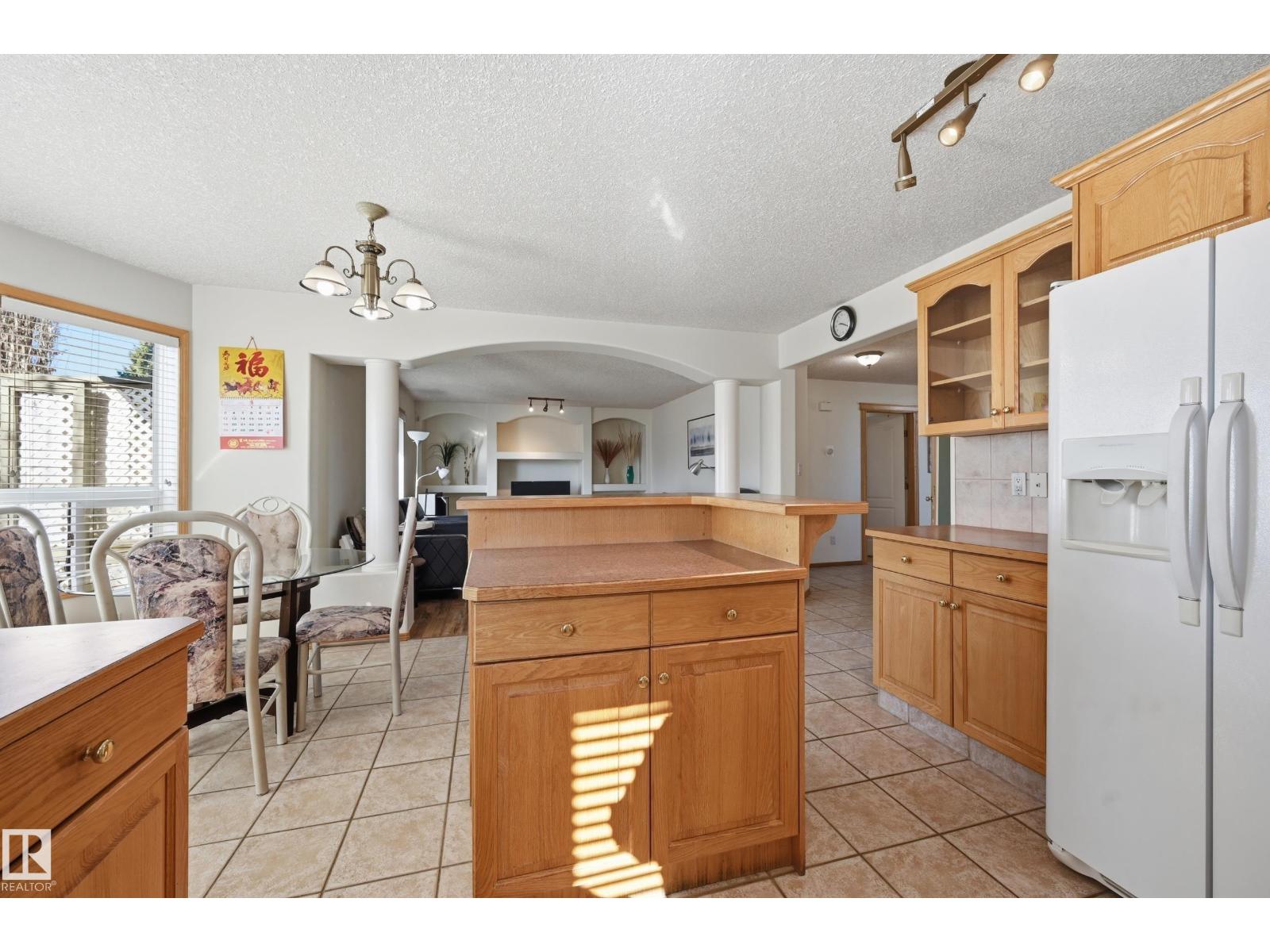 10331 156 AV NW, Edmonton