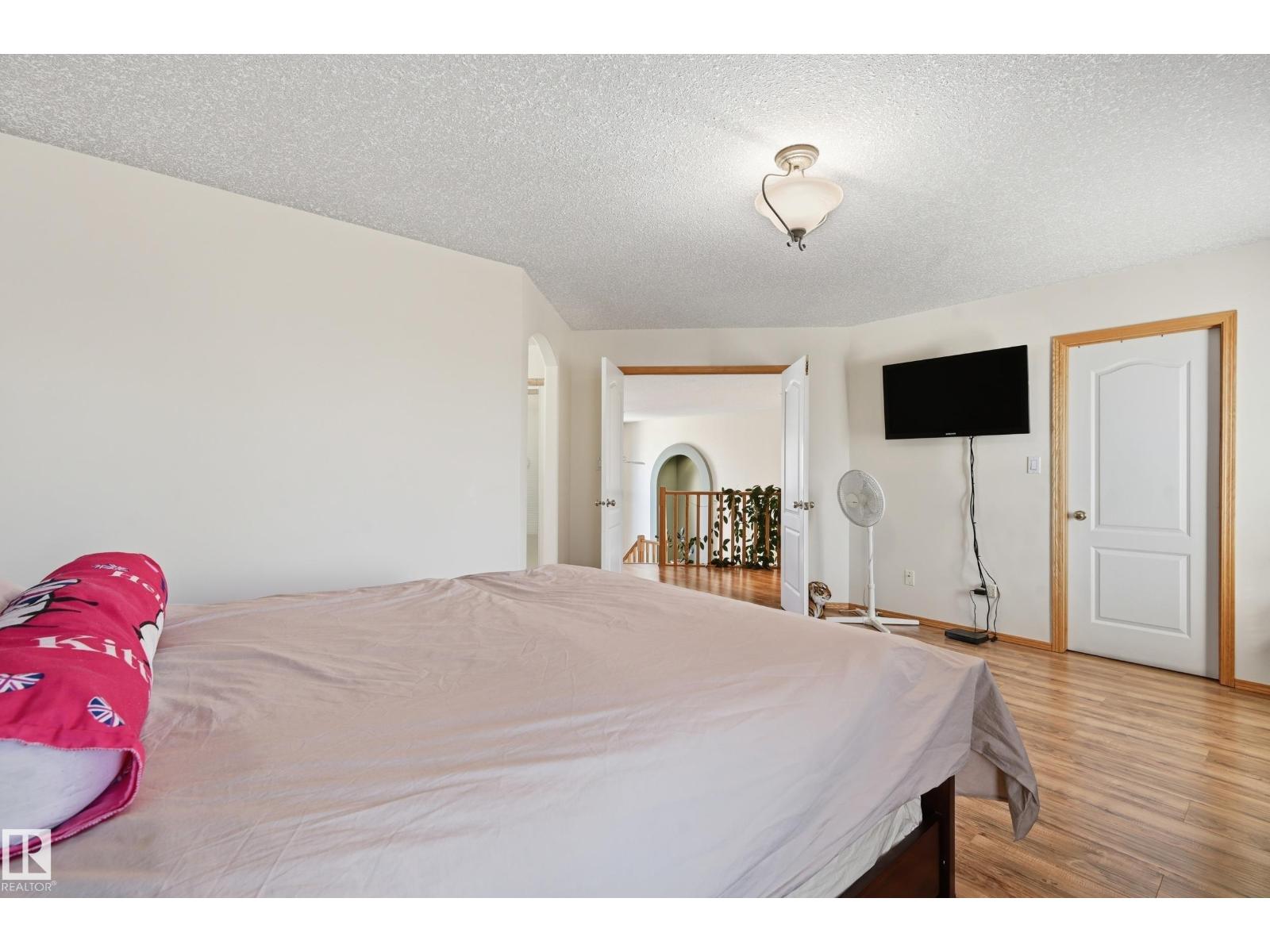 10331 156 AV NW, Edmonton