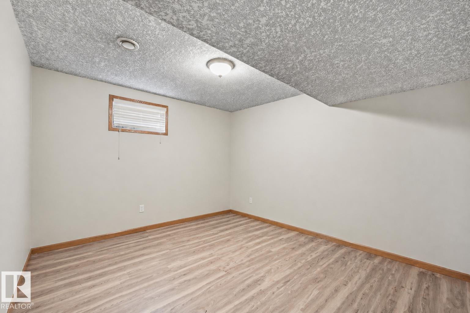 10331 156 AV NW, Edmonton