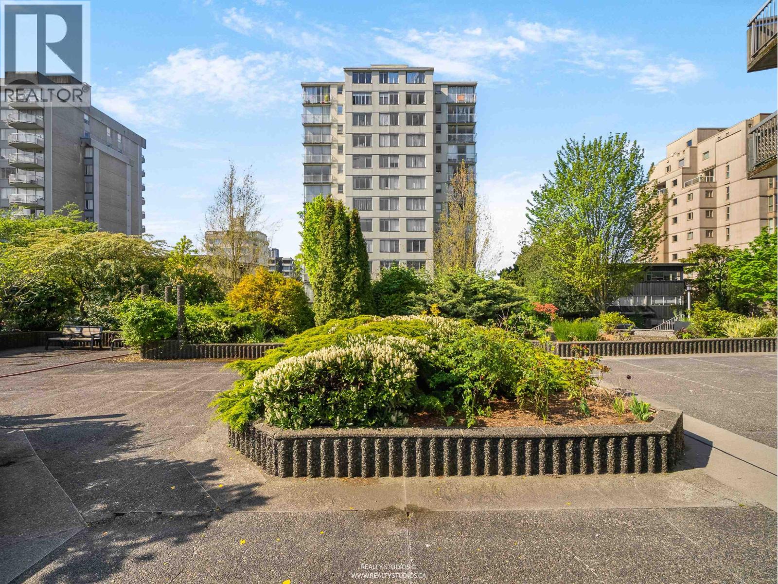 1205 1250 BURNABY STREET — photo 2