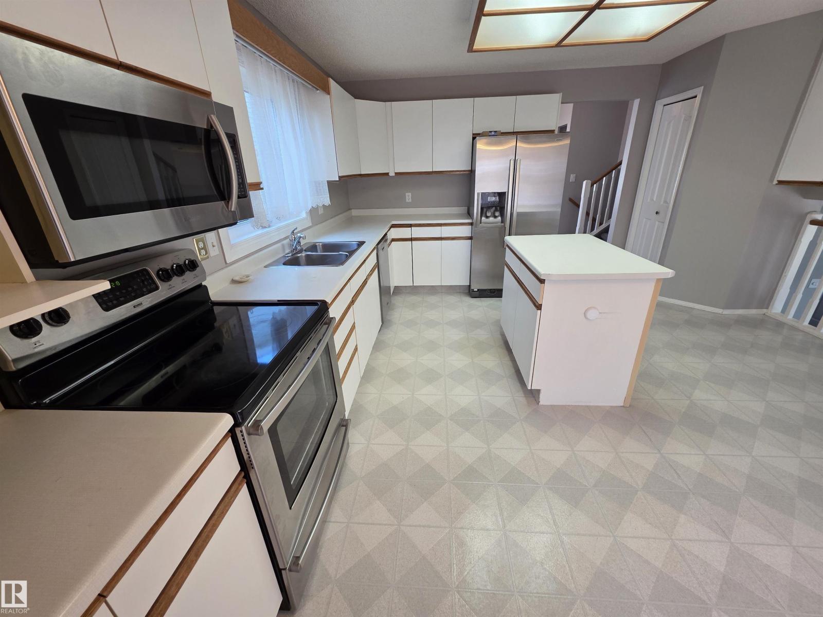 18911 80 AV NW NW, Edmonton