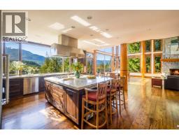 3803 Sunridge Place, Whistler, BC V0N1B3 Photo 9