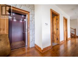 3803 Sunridge Place, Whistler, BC V0N1B3 Photo 16