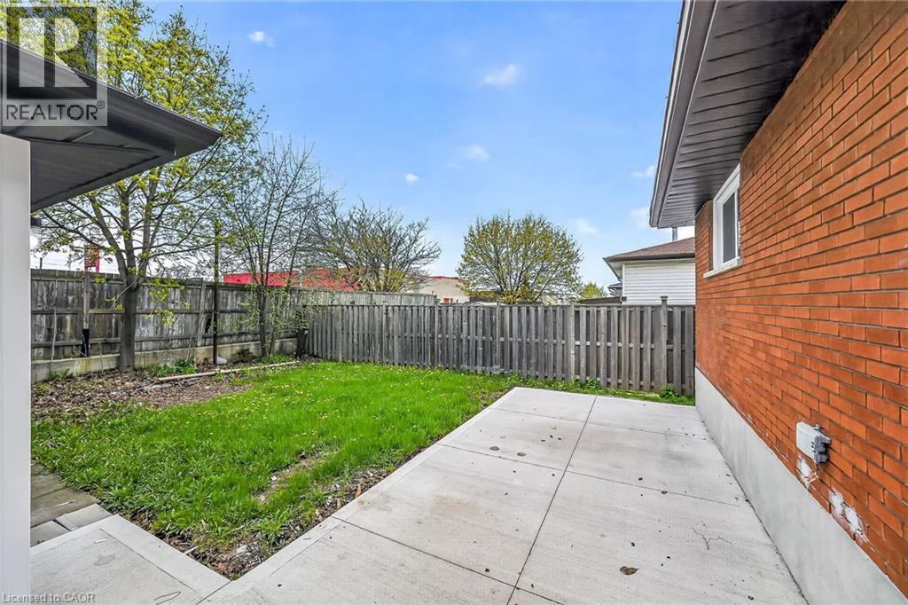 74 VICTOR Boulevard - 41